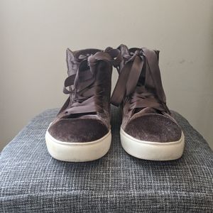 Steve Madden velvet dress sneakers